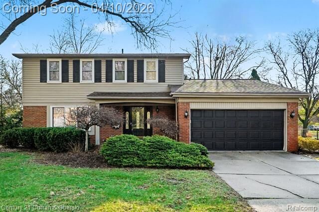 Property Photo:  3836 Meadowbrook Drive  MI 48084 