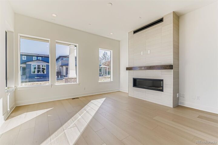 Property Photo:  612 Apex Street  CO 80516 