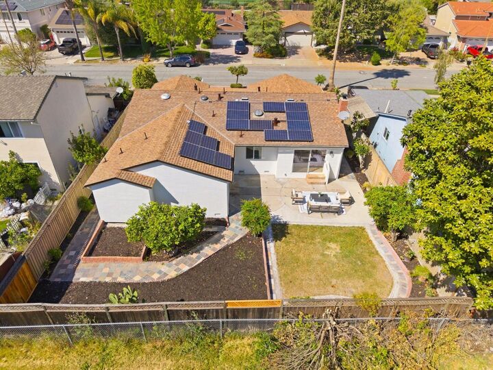 Property Photo:  490 Suisse Drive  CA 95123 