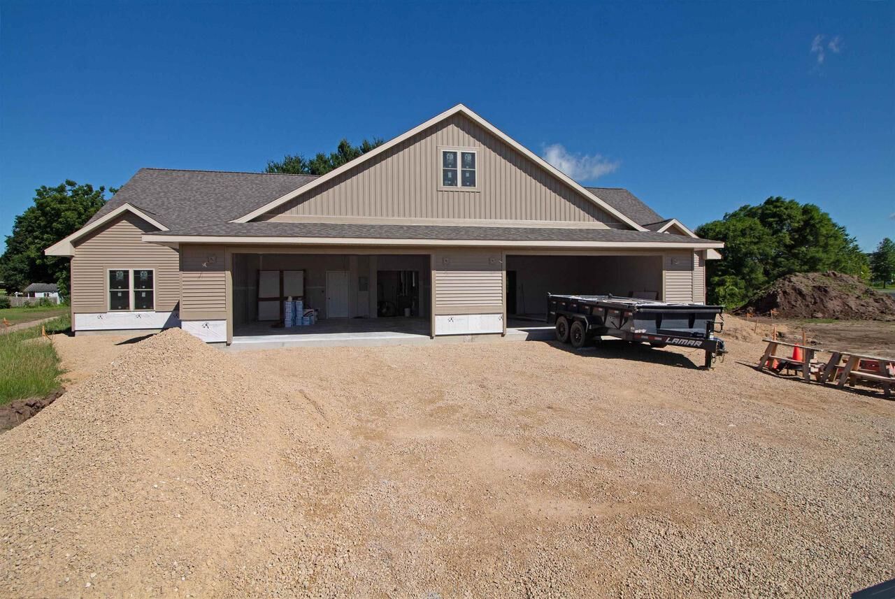 Property Photo: 537 Spring Street WI 53588