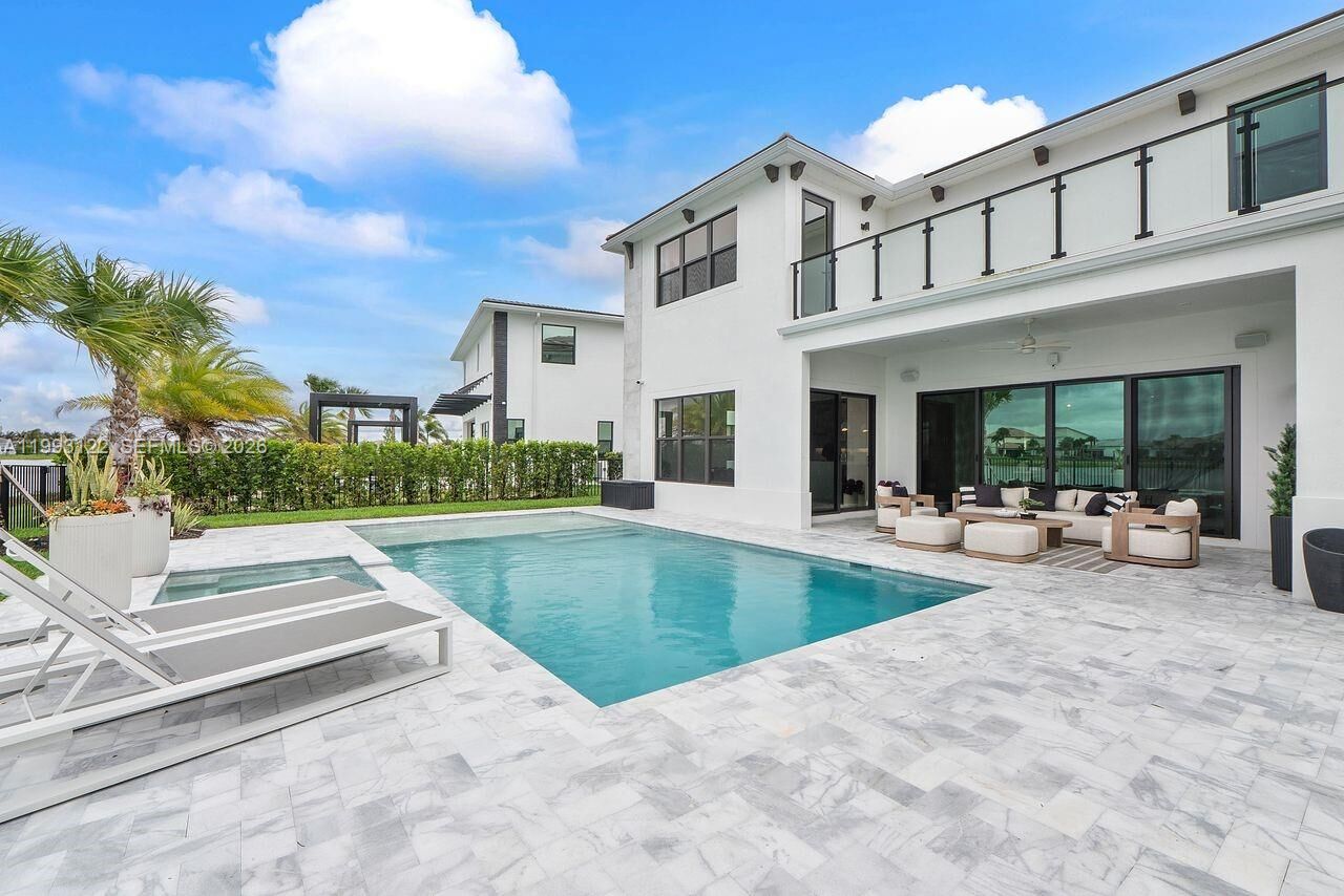 Property Photo:  12609 Solana Bay Cir  FL 33412 