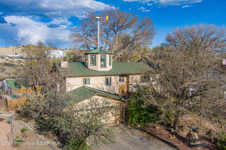 Property Photo: 908 Mountain View Drive NM 87410