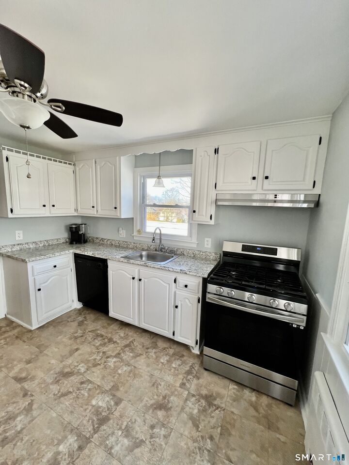 Property Photo:  177 Montowese Avenue  CT 06473 