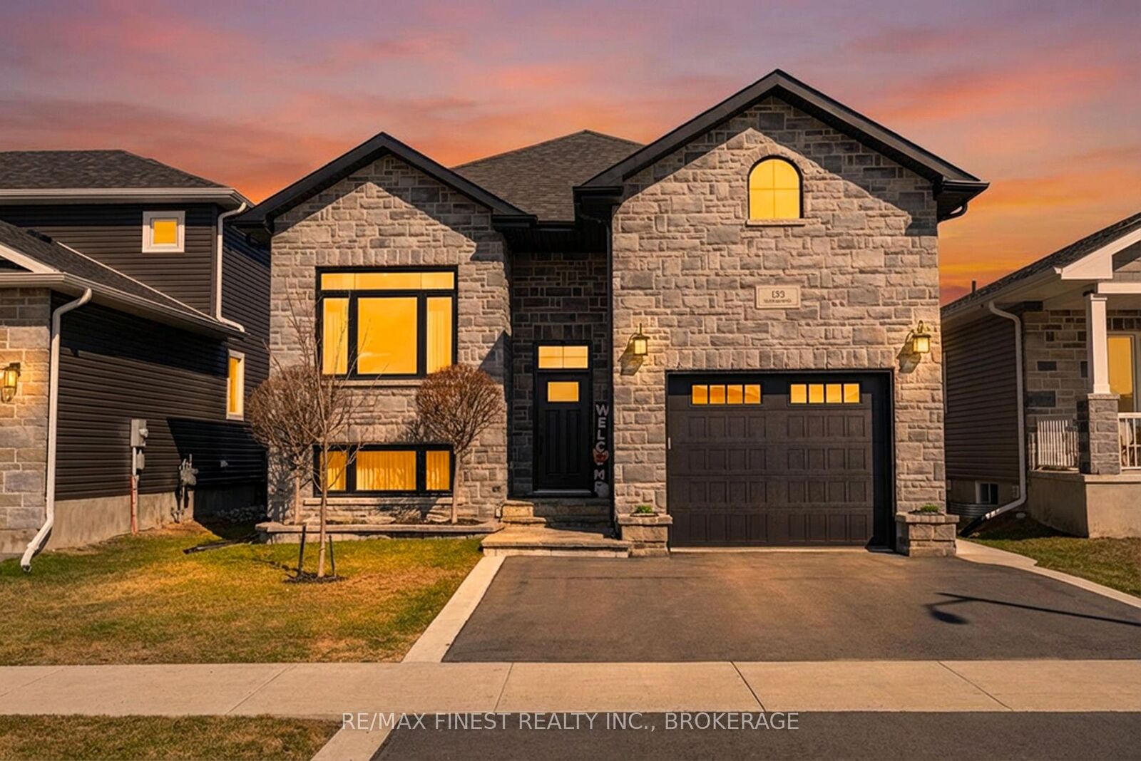 Property Photo: 133 Brennan Crescent ON K0H 2H0
