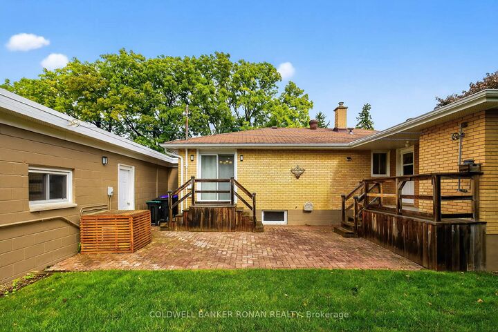 Property Photo:  118 Queen Street  ON L3Z 1L3 