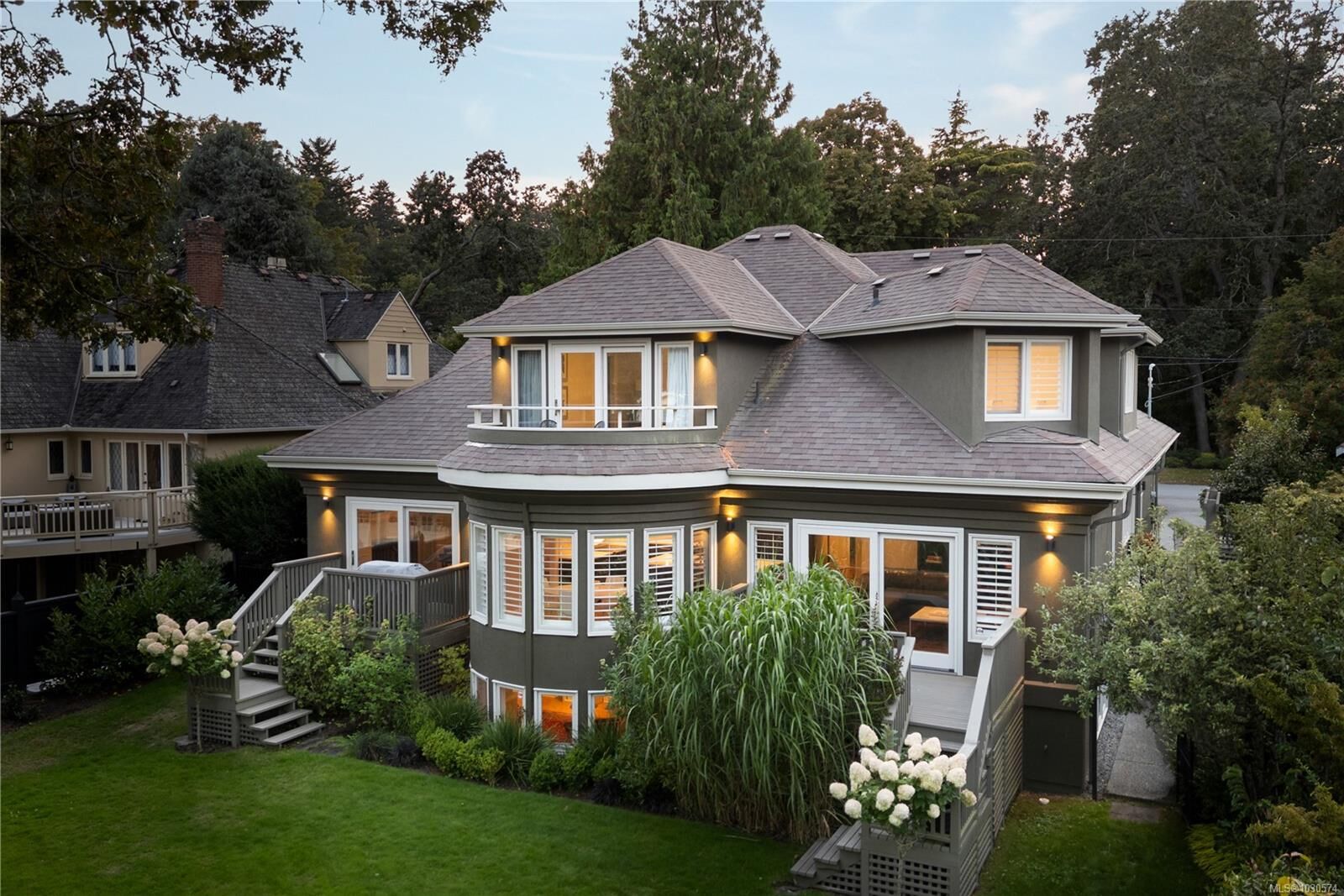 Property Photo:  683 Mountjoy Ave  BC V8S 4K8 