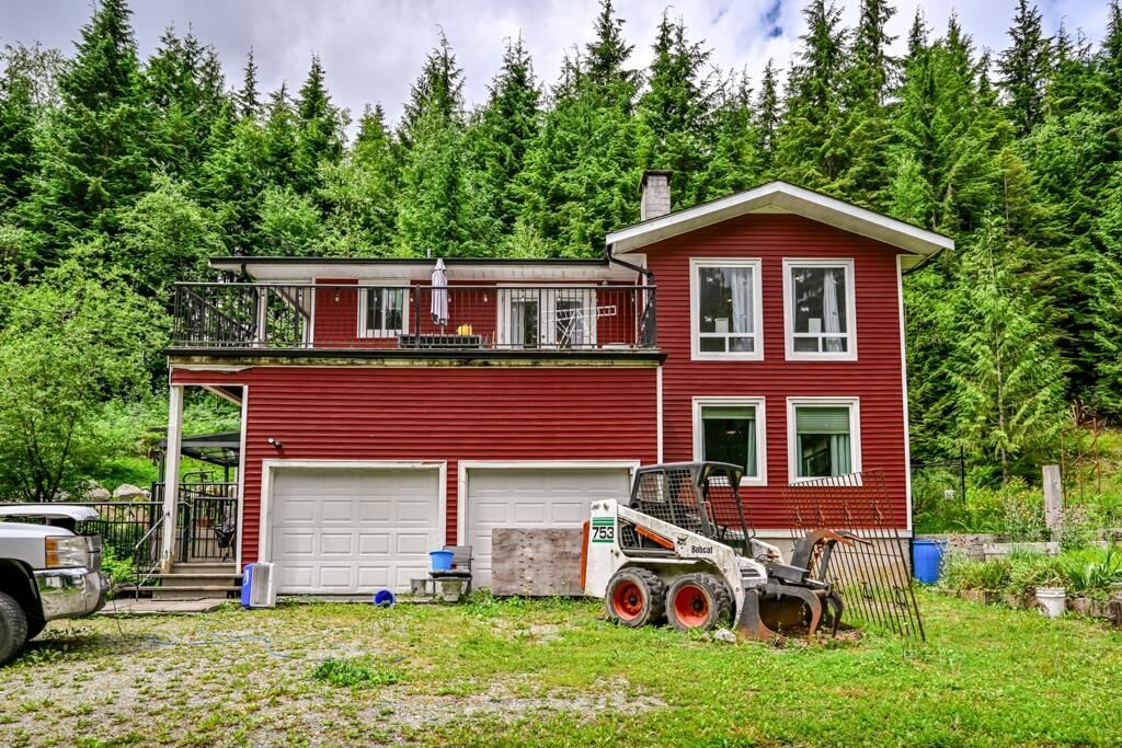 Property Photo: 12297 Roach Street BC V4S 1L4