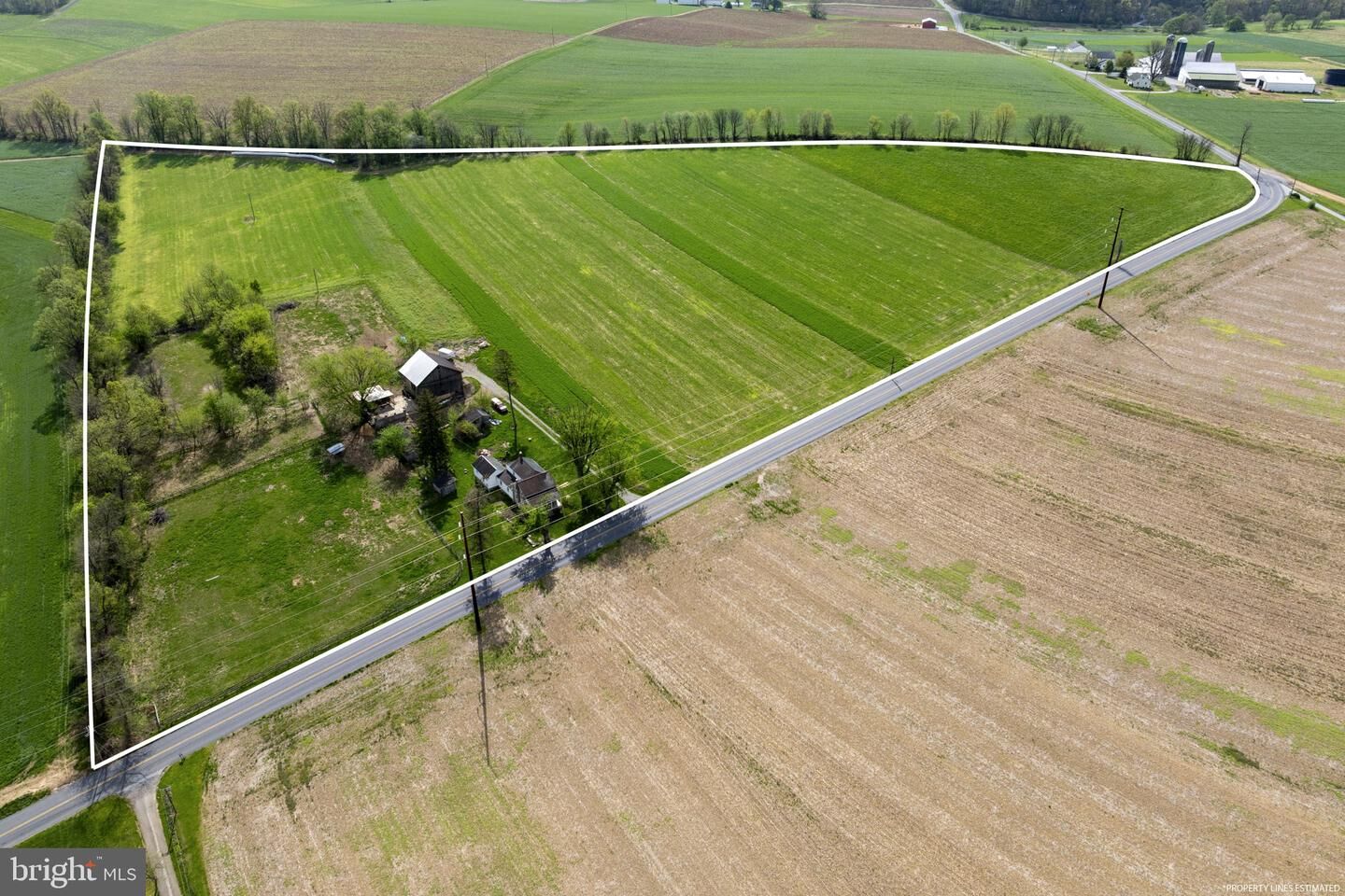 Property Photo:  749 Hilldale Road  PA 17532 