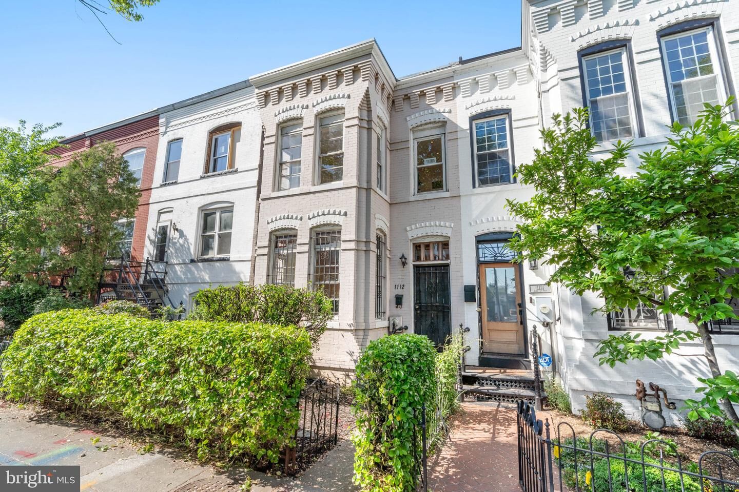 Property Photo:  1112 I Street SE  DC 20003 