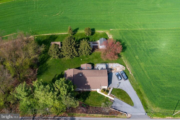 Property Photo:  499 Windy Tor Road  PA 17505 
