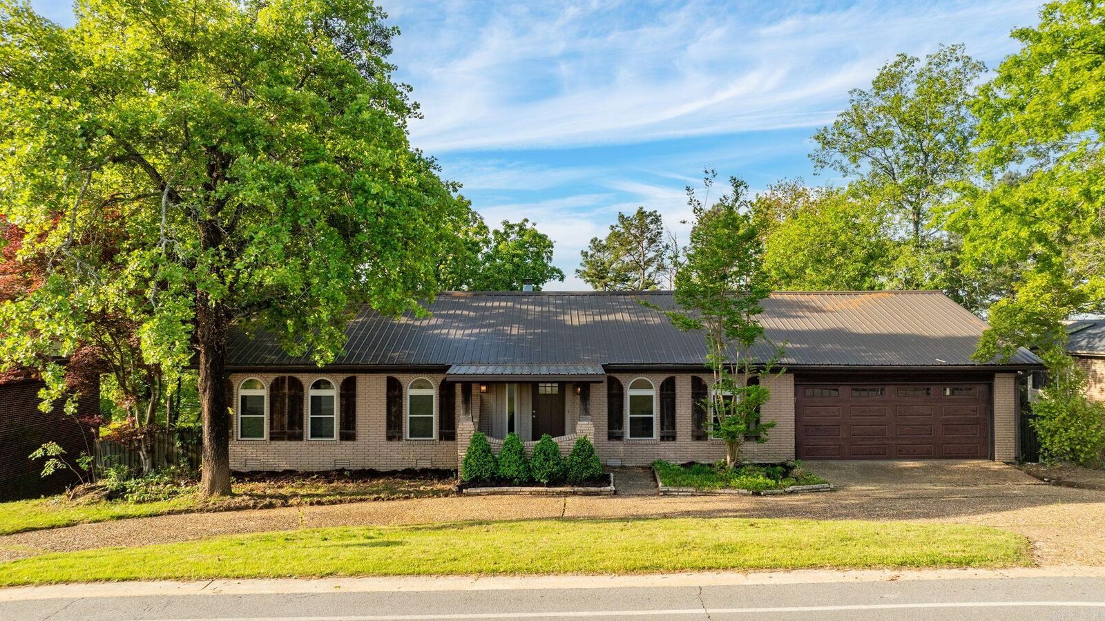 Property Photo:  11833 Rivercrest Dr  AR 72212 