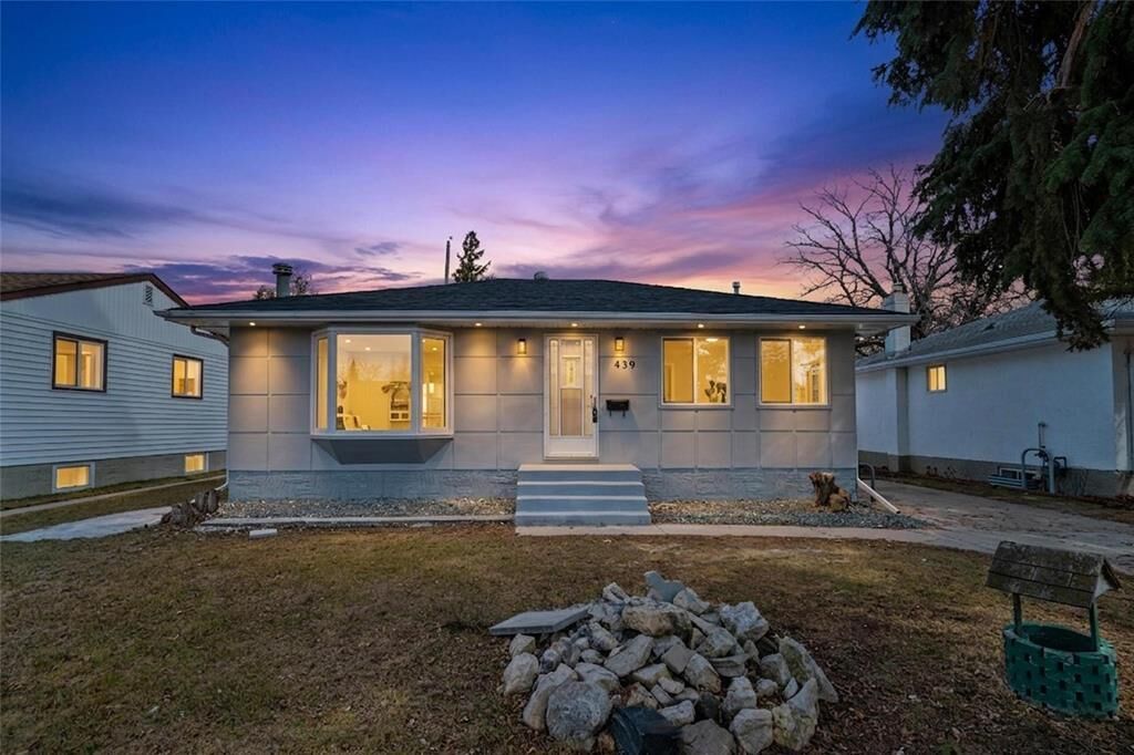 Property Photo:  439 Lyle Street  MB R3J 2C4 