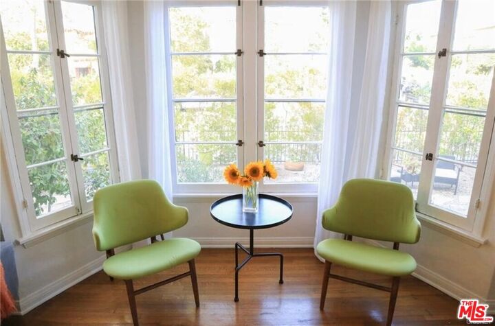 Property Photo: 601 S Sweetzer Ave CA 90048