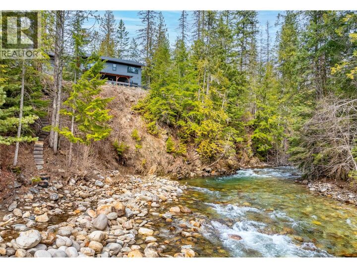 Property Photo: 16328 Wadds Road BC V0B 1E0