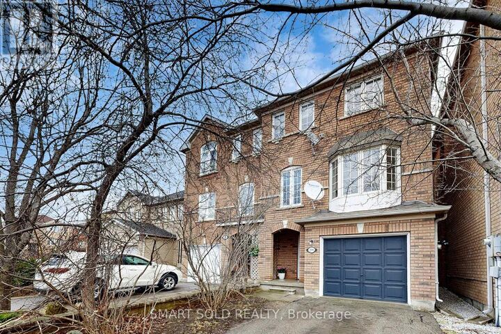 Property Photo:  299 Yellowood Circle  ON L4J 8L8 