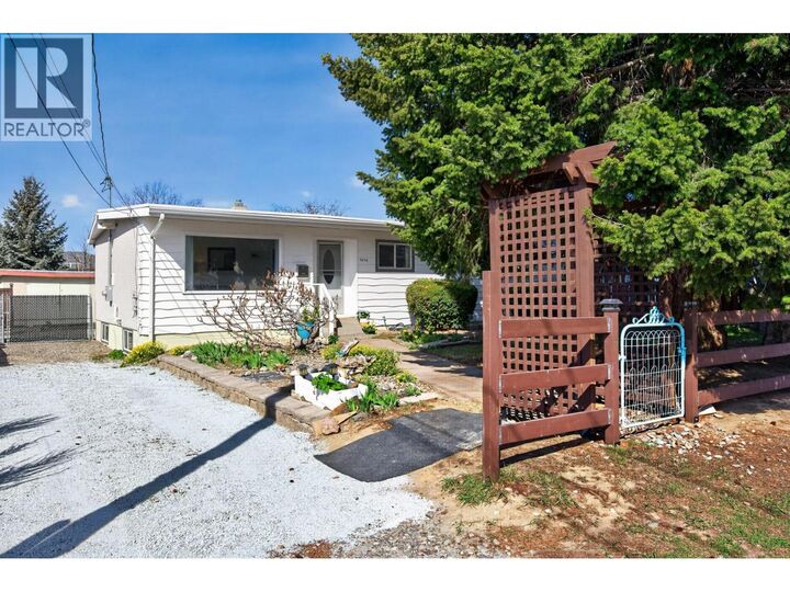 Property Photo: 1034 Laroque Street BC V2B 5L5