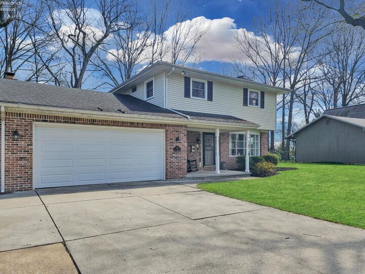 Property Photo: 1111 Lee Avenue OH 43452