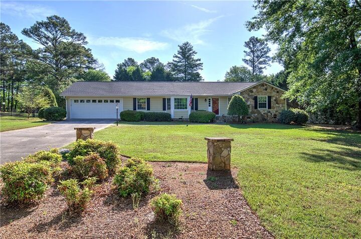 Property Photo:  18 Alpine Drive  GA 30120 