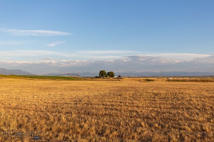 Property Photo:  8550 Dry Creek Road  MT 59714 
