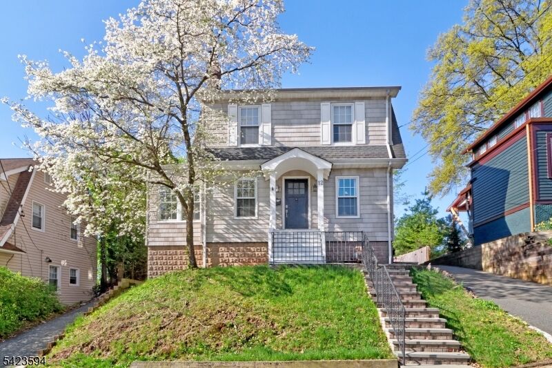 Property Photo:  12 Orange Heights Ave  NJ 07052 