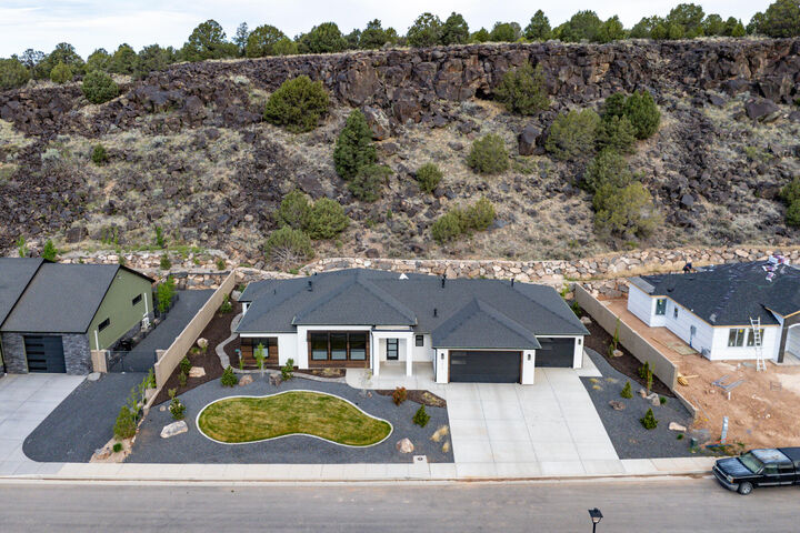 Property Photo:  2274 S Canyon Cir  UT 84720 