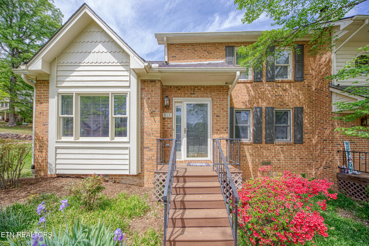 Property Photo: 915 Miles Court TN 37923