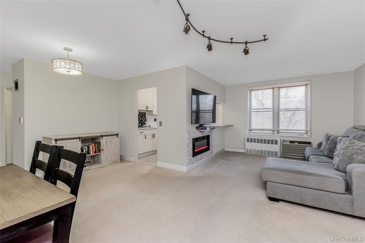 Property Photo:  245 Rumsey Road 5G  NY 10701 