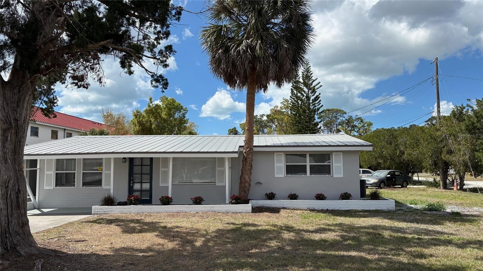 Property Photo: 3806 Asbury Place FL 34232