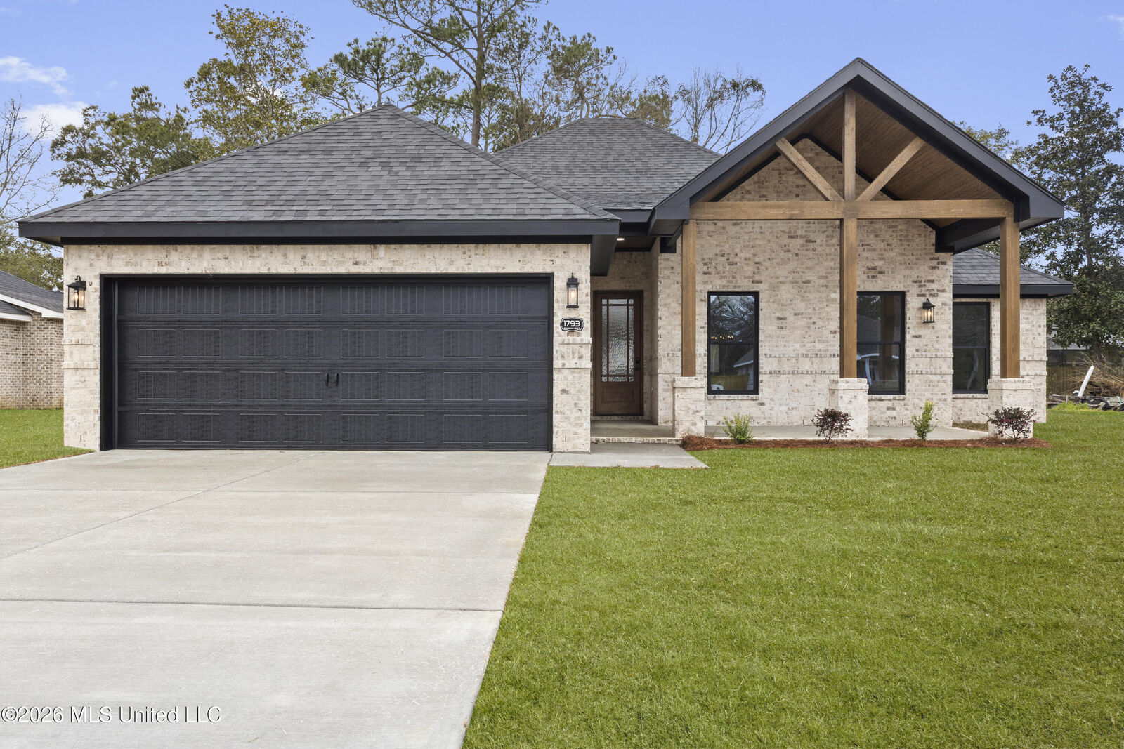 Property Photo: 1803 Woodville Lane MS 39553