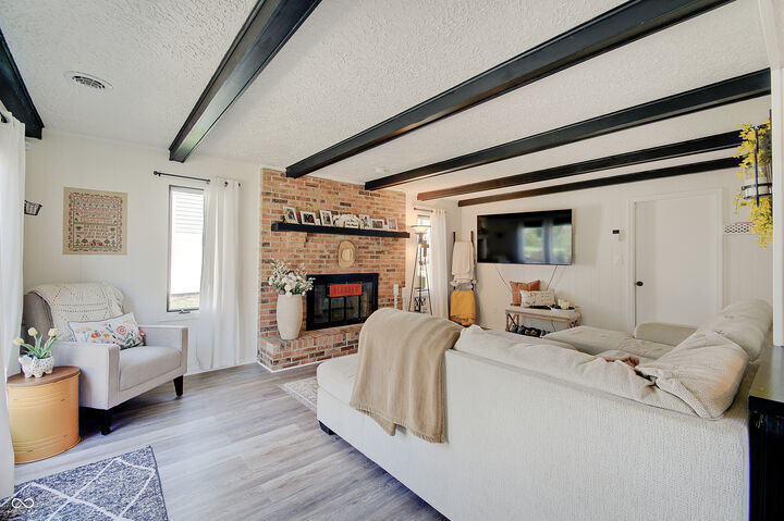 Property Photo: 1334 Demaree Road IN 46143