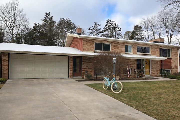 Property Photo:  5901 Swede Avenue  MI 48642 