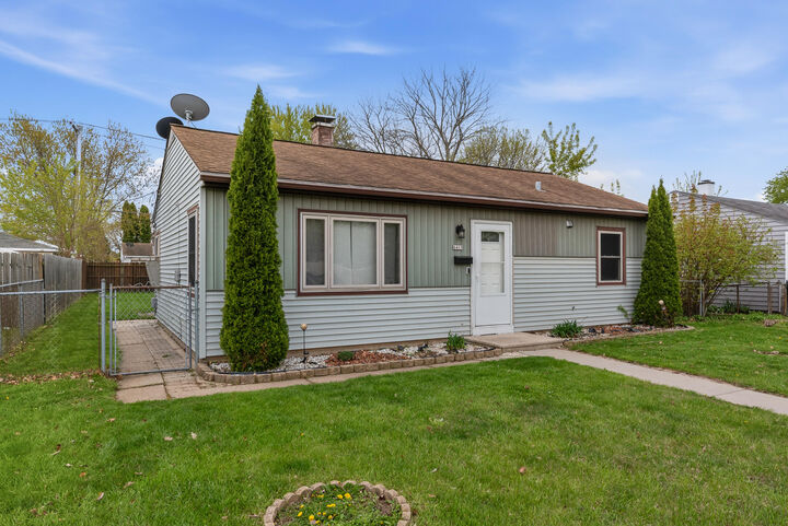 Property Photo:  6419 W Verona Ct  WI 53219 
