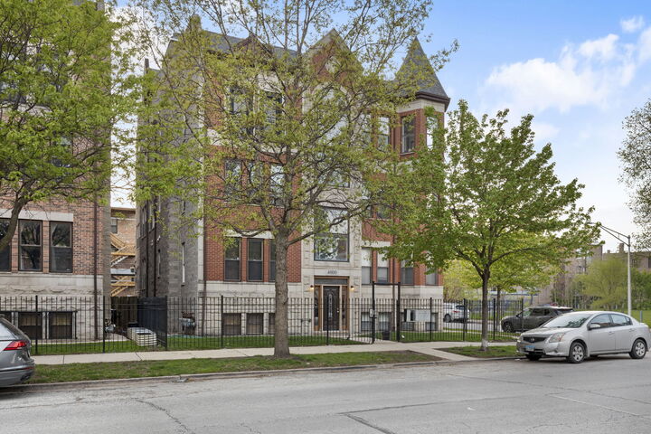 Property Photo:  4800 S St Lawrence Avenue 2N  IL 60615 