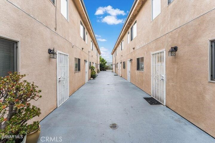 Property Photo:  14618 Gilmore Street 16  CA 91411 