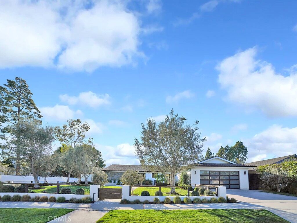 Property Photo:  1901 Glenwood Lane  CA 92660 