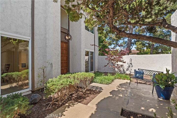 Property Photo: 19 Whitewood CA 92612