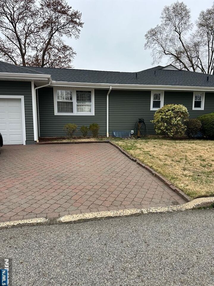 Property Photo:  28 Roosevelt Avenue  NJ 07407 