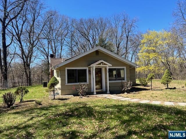 Property Photo:  19 Crescent  NJ 07470 