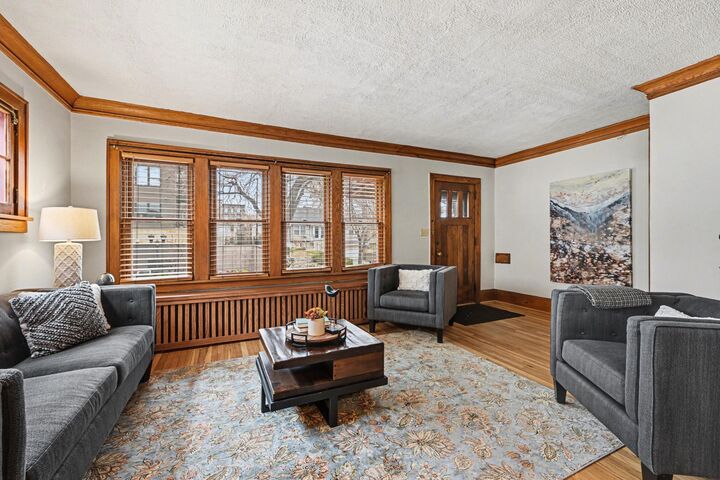 Property Photo: 1550 Hague Avenue MN 55104