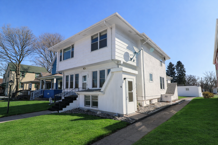 Property Photo: 609 3rd Street N ND 58102