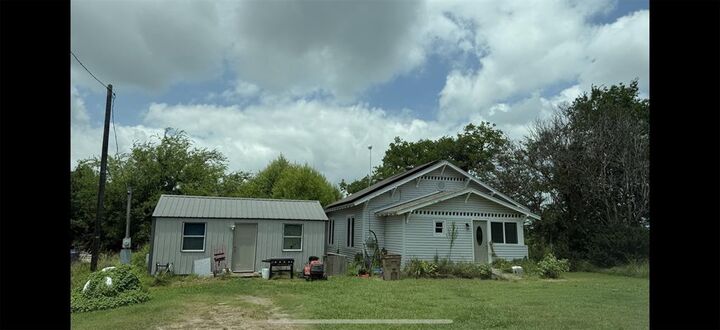 Property Photo:  5947 Texas Highway 19 N  TX 75482 