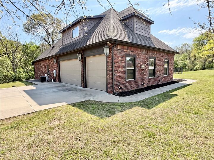 Property Photo:  508 Candlelight Circle  AR 72762 
