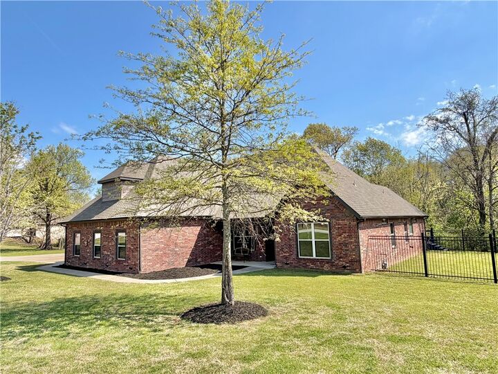 Property Photo: 508 Candlelight Circle AR 72762