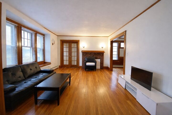 Property Photo:  23 Menotomy Rd 1  MA 02476 
