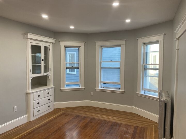 Property Photo: 811 Somerville Ave 2 MA 02143