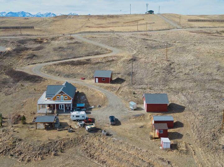 Property Photo: 42015 Rr280 AB T0K 1W0