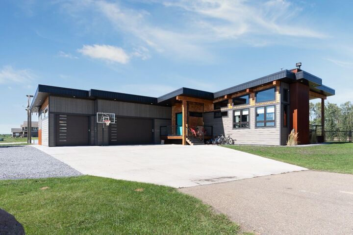 20419 Twp 412 104 — photo 1
