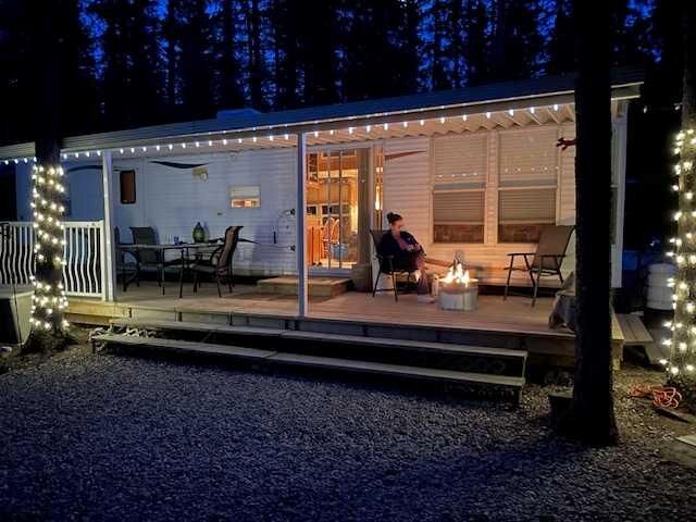 Property Photo: 9 Timber Trail AB T0M 1X0