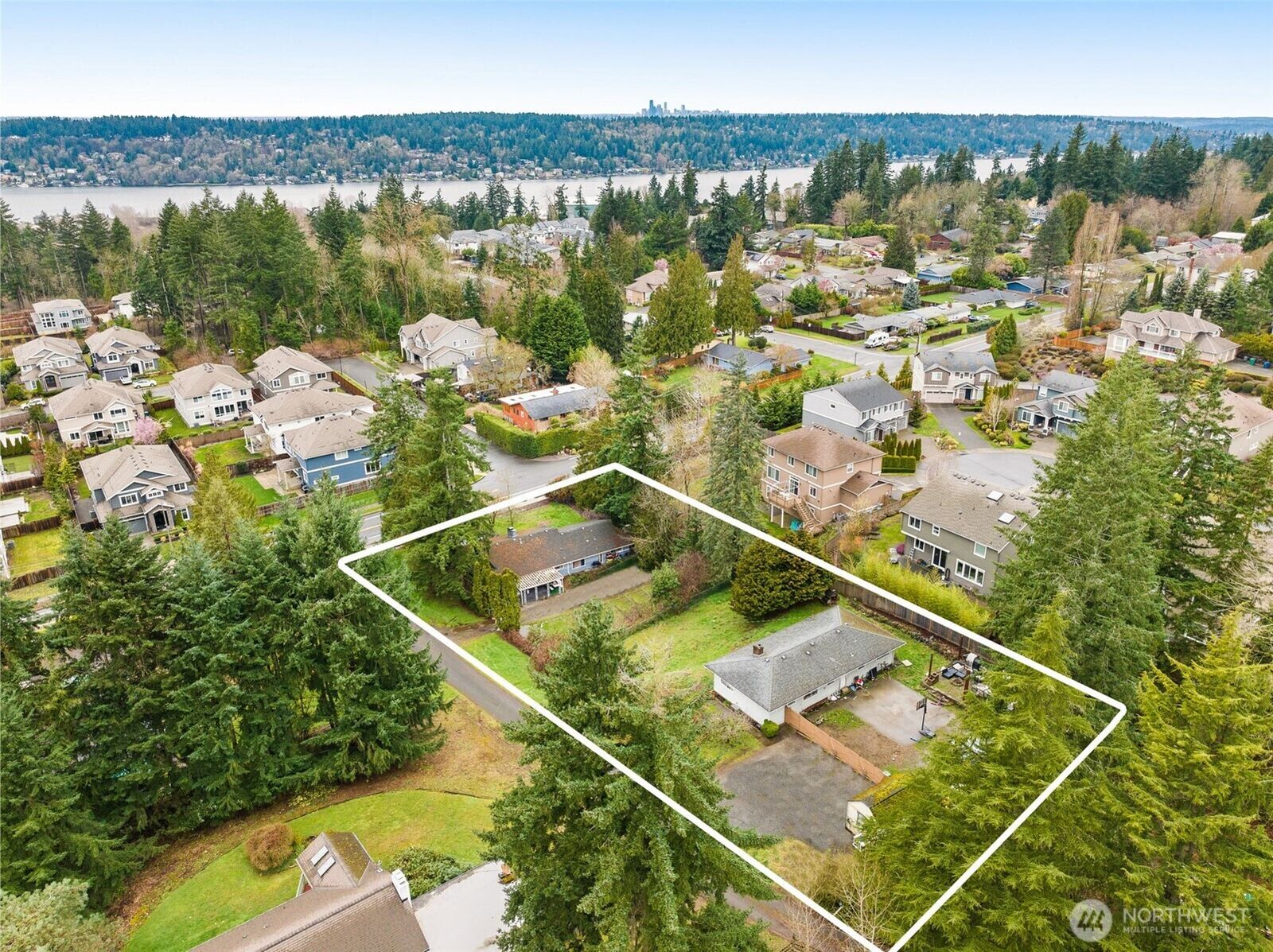 Property Photo:  8036 & 8038  116th Avenue SE  WA 98056 