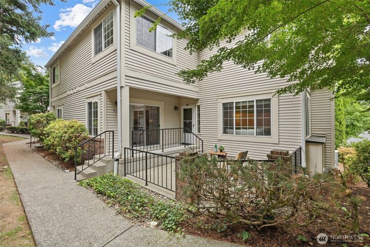 Property Photo: 10909 Avondale Road NE R170 WA 98052